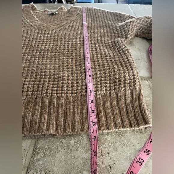 Quince Ivory Mock Neck & AE Whoa So Cozy V-Neck Oversized Sweater - Picture 12 of 16